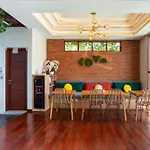 Cove Ransha Stay