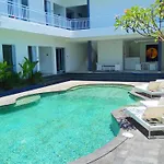The Bali Bubble