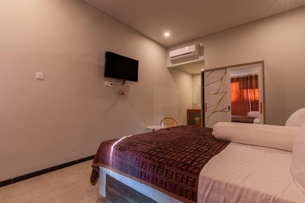 Rose 1 Guest house *