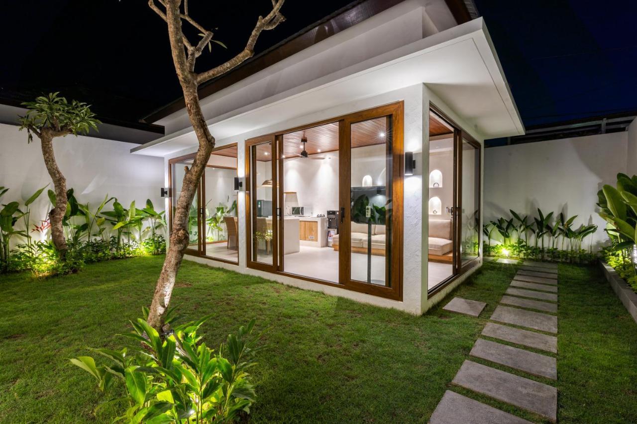 J4 * Sanur (Bali)