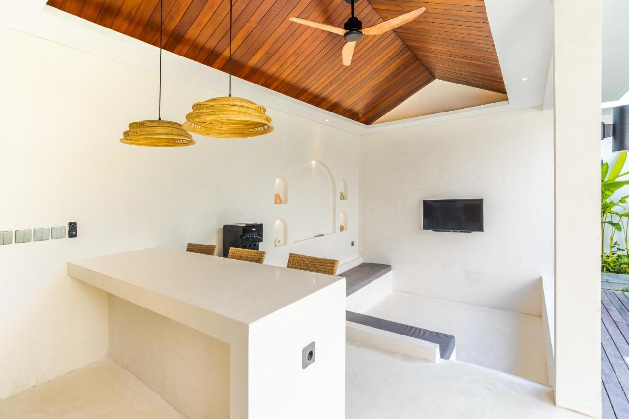 J4 Villa