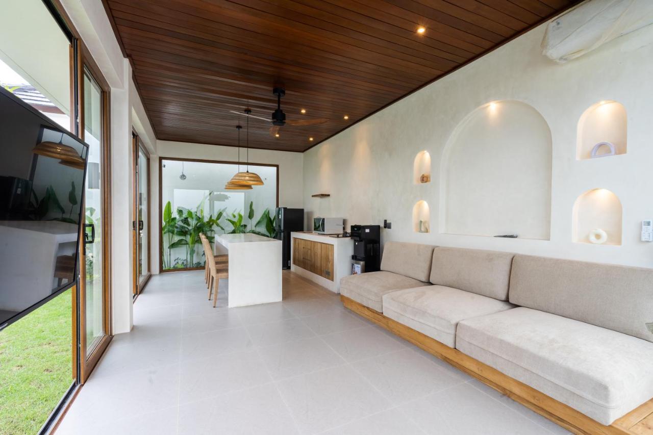 Villa J4 *