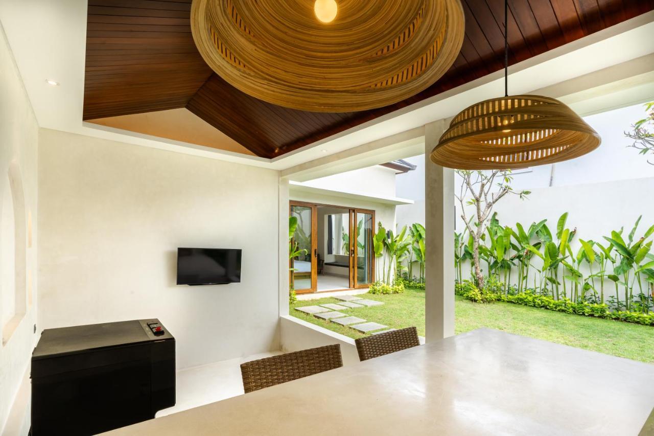 J4 Villa
