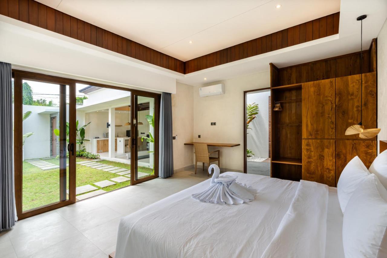 J4 * Sanur (Bali)