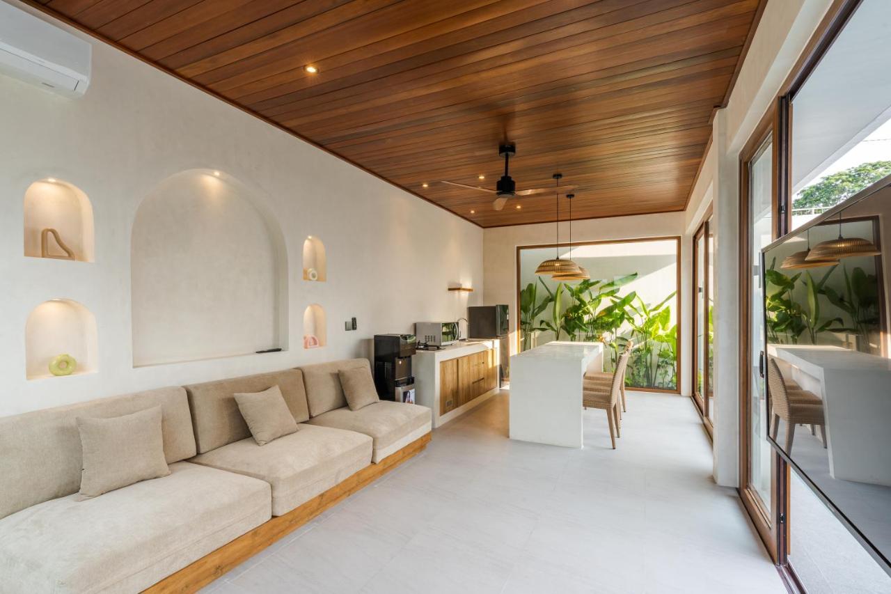Villa J4