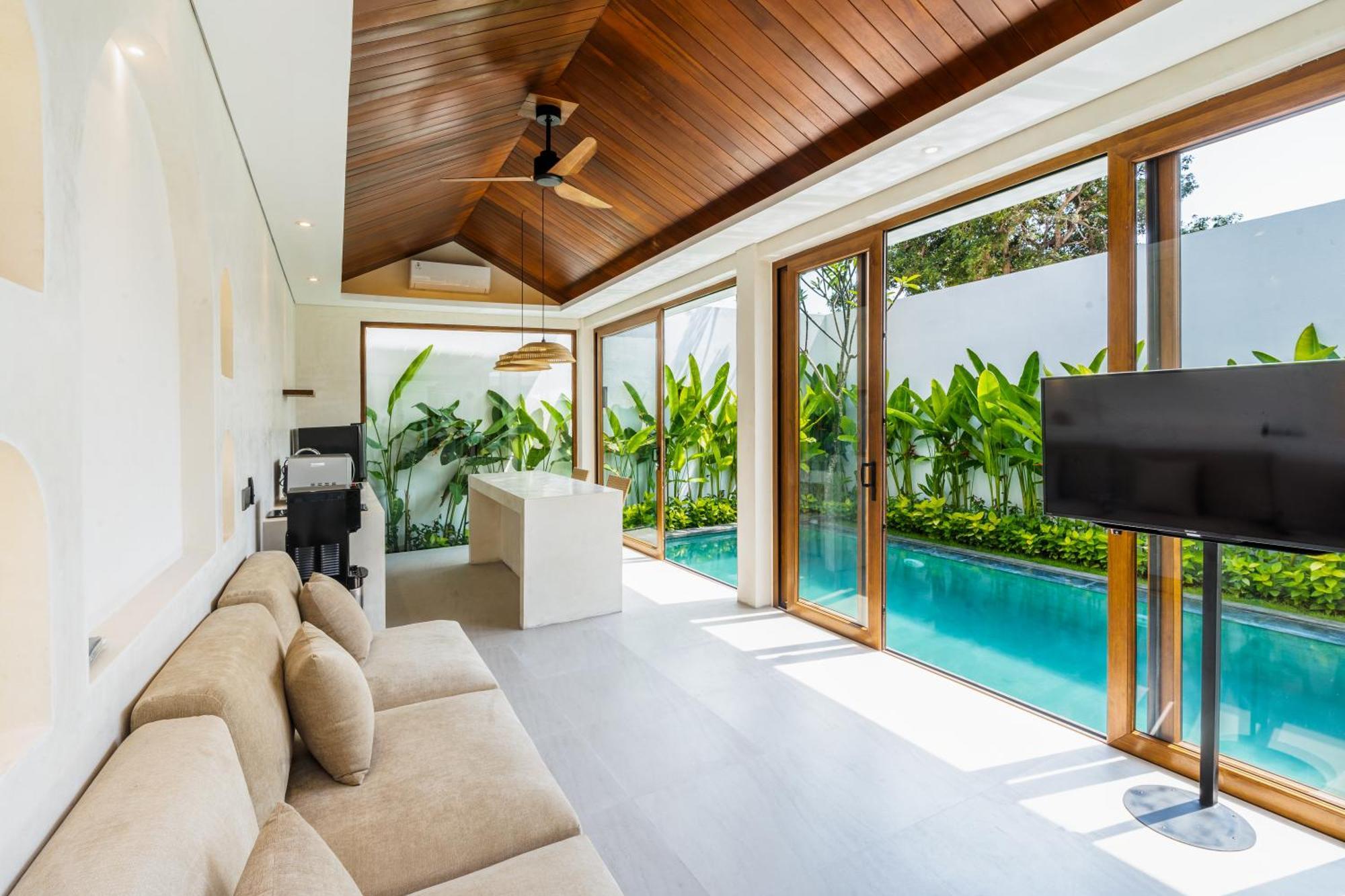 Villa J4 *