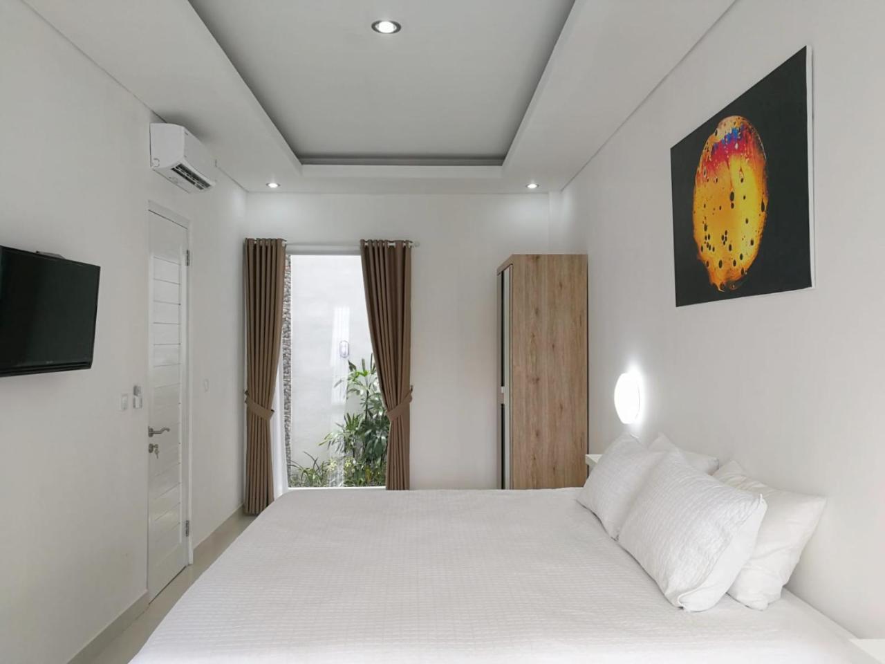The Bali Bubble * Sanur