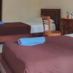 Donna Homestay Redpartner