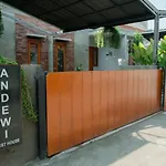 Andewi Guest House Denpasar Redpartner - Minimum Stay 30 Nights
