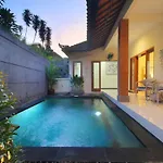 Shine Villa Sanur