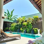 Villa Frangipani
