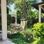 Villa Frangipani