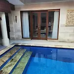 Taman Kesari Villas