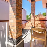 The R Villa Sinabung - Comfort Near The Beach