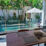 Glisten Up Villa Beach Side Sanur!