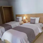 Glisten Up Villa Beach Side Sanur!