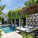 Charming, Villa Sofie - Central Sanur With Refreshing Pool