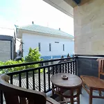 Kubu Indah Homestay Near Sindhu Beach