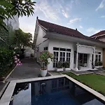 Villa 2 Bed Room Mertasari Beach - Sumai Mertasari