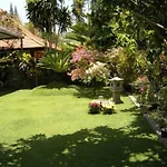 De\'Rich Villas