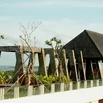 Harrads Hotel And Convention