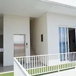 Villa Tepi Segara