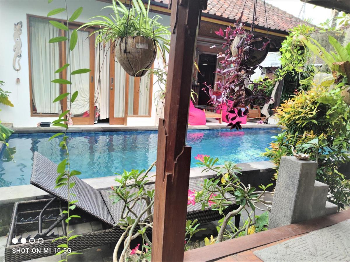 G Saskara Homestay *