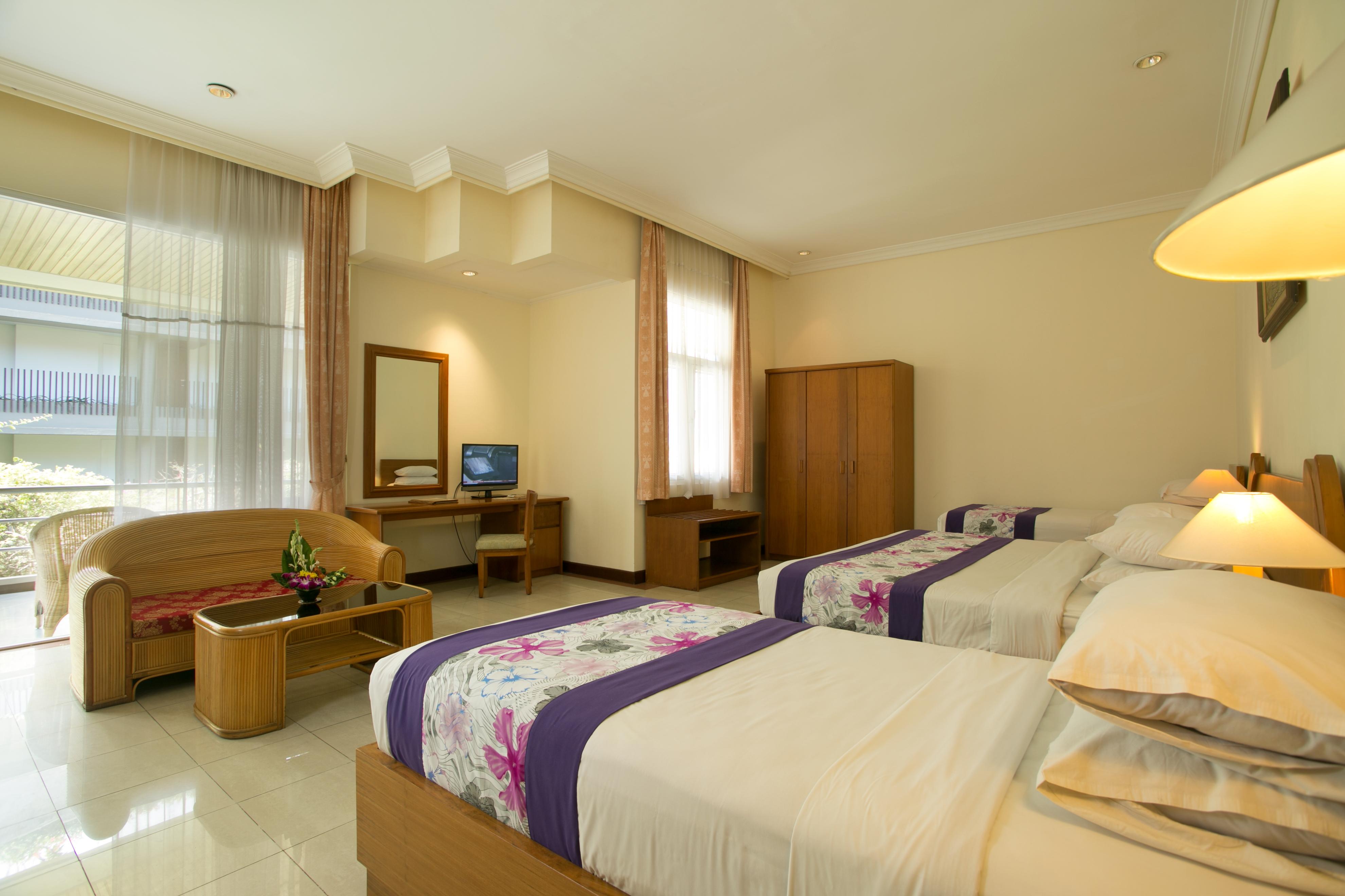 Parigata And Hotel