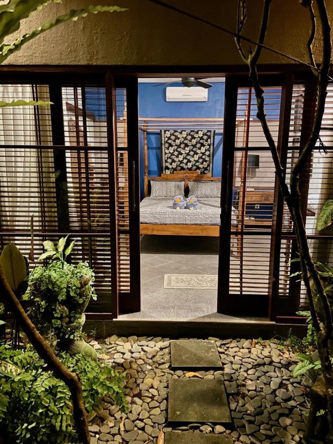 Spacious 4-bedroom Garden