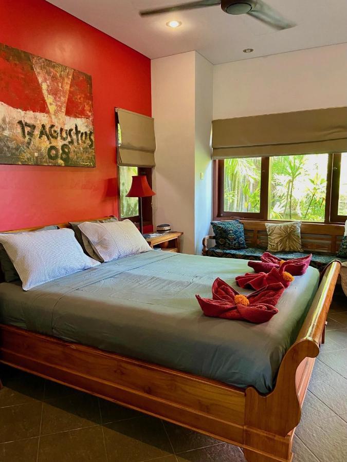 Spacious 4-bedroom Garden * Sanur