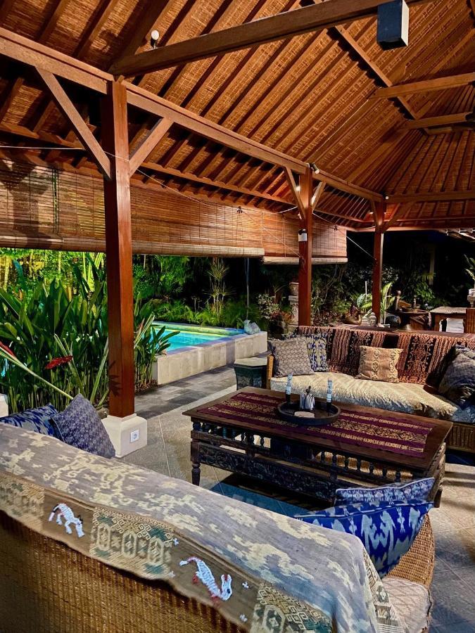 Spacious 4-bedroom Garden * Sanur