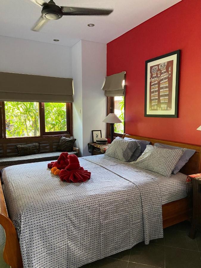 Spacious 4-bedroom Garden * Sanur