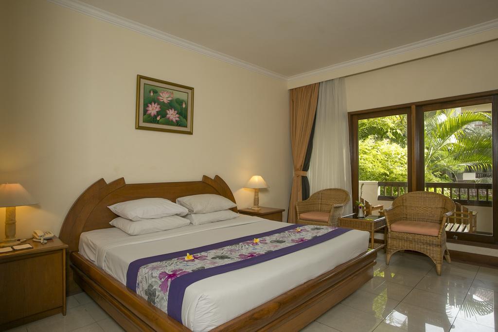 Parigata And Hotel