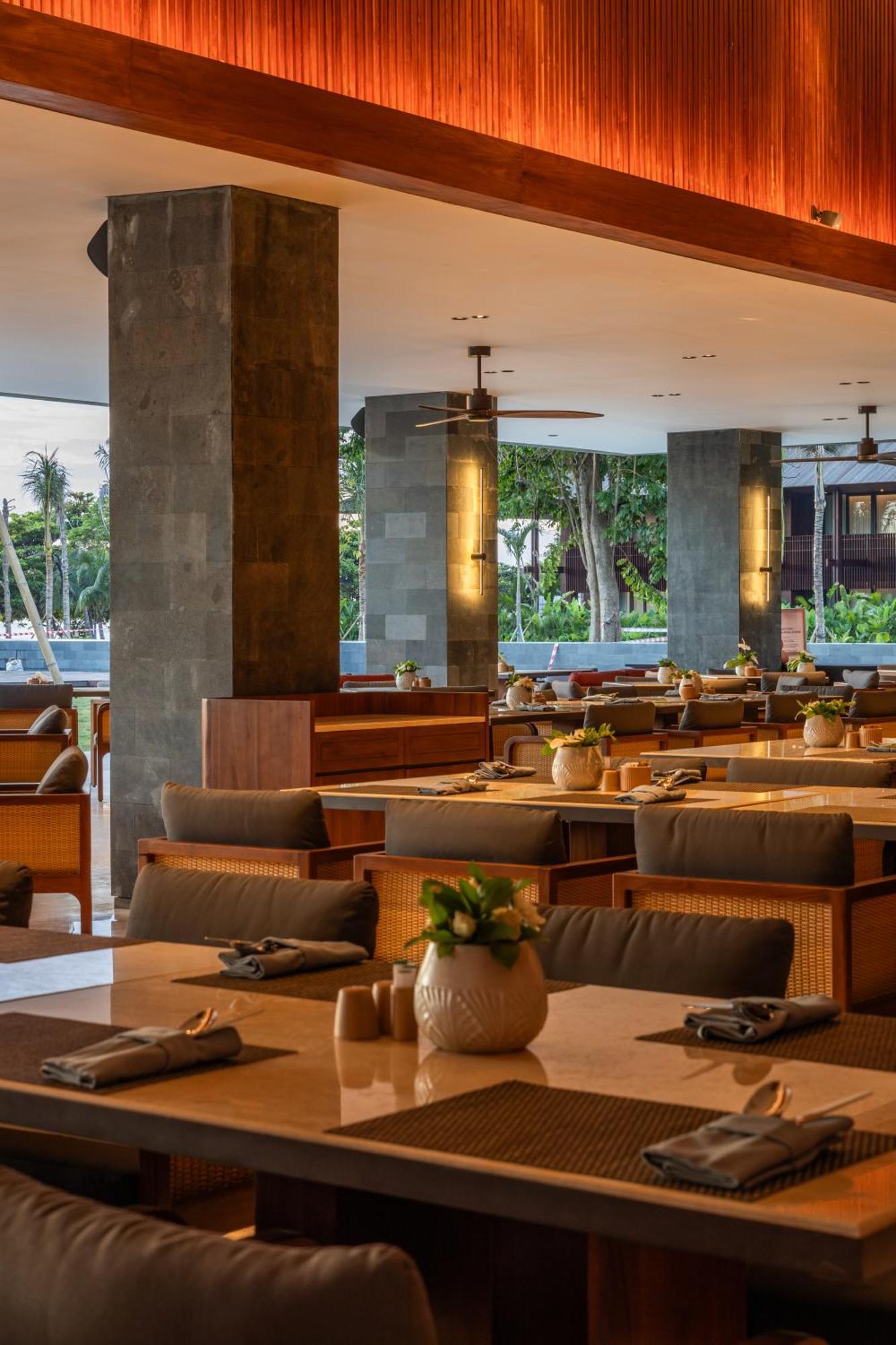 The Meru 5* Sanur (Bali)