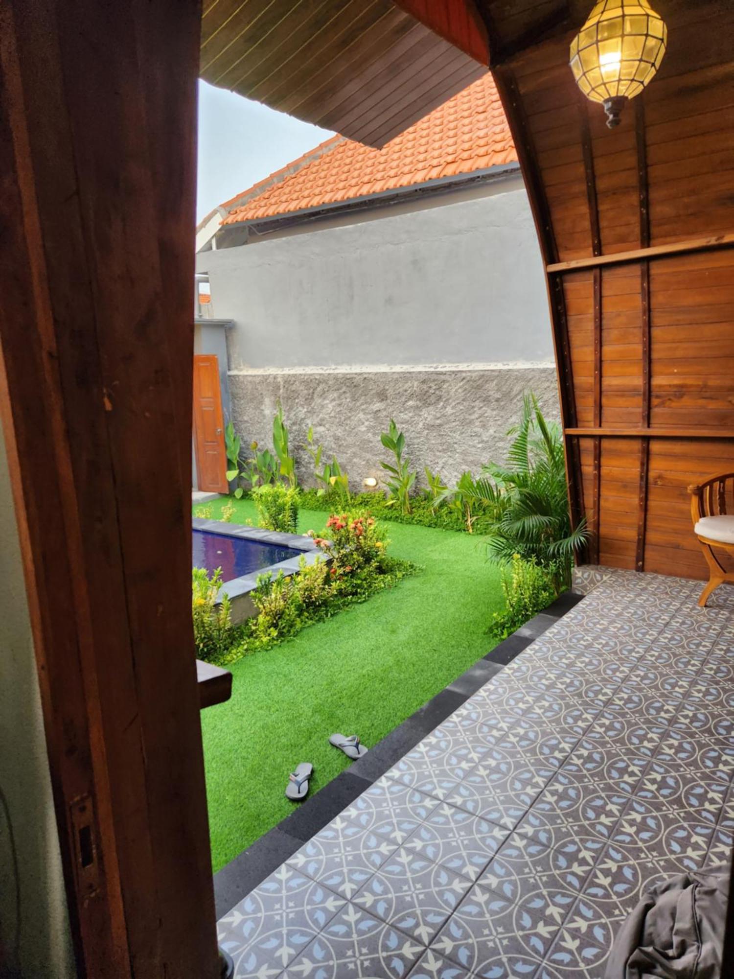 Guest house The Jineng,s *