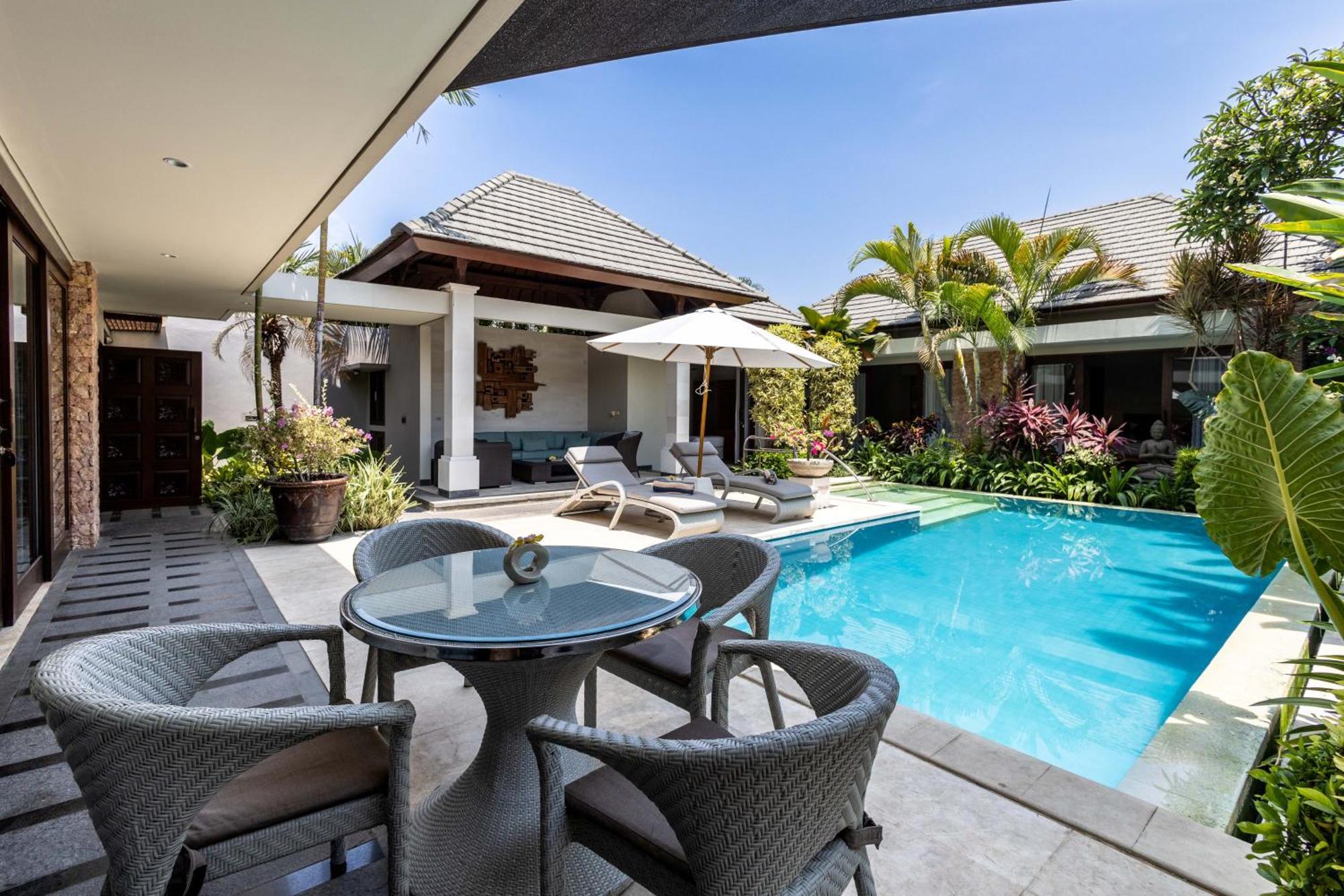 Villa Kejora Beachfront Estate - Luxurious Seven Kejora