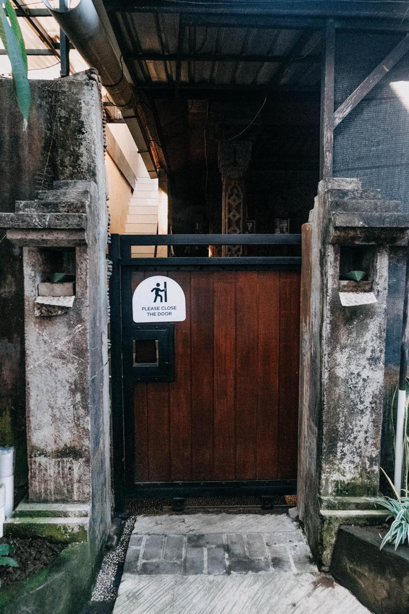 Wisma tamu Kubu Indah Near Sindhu