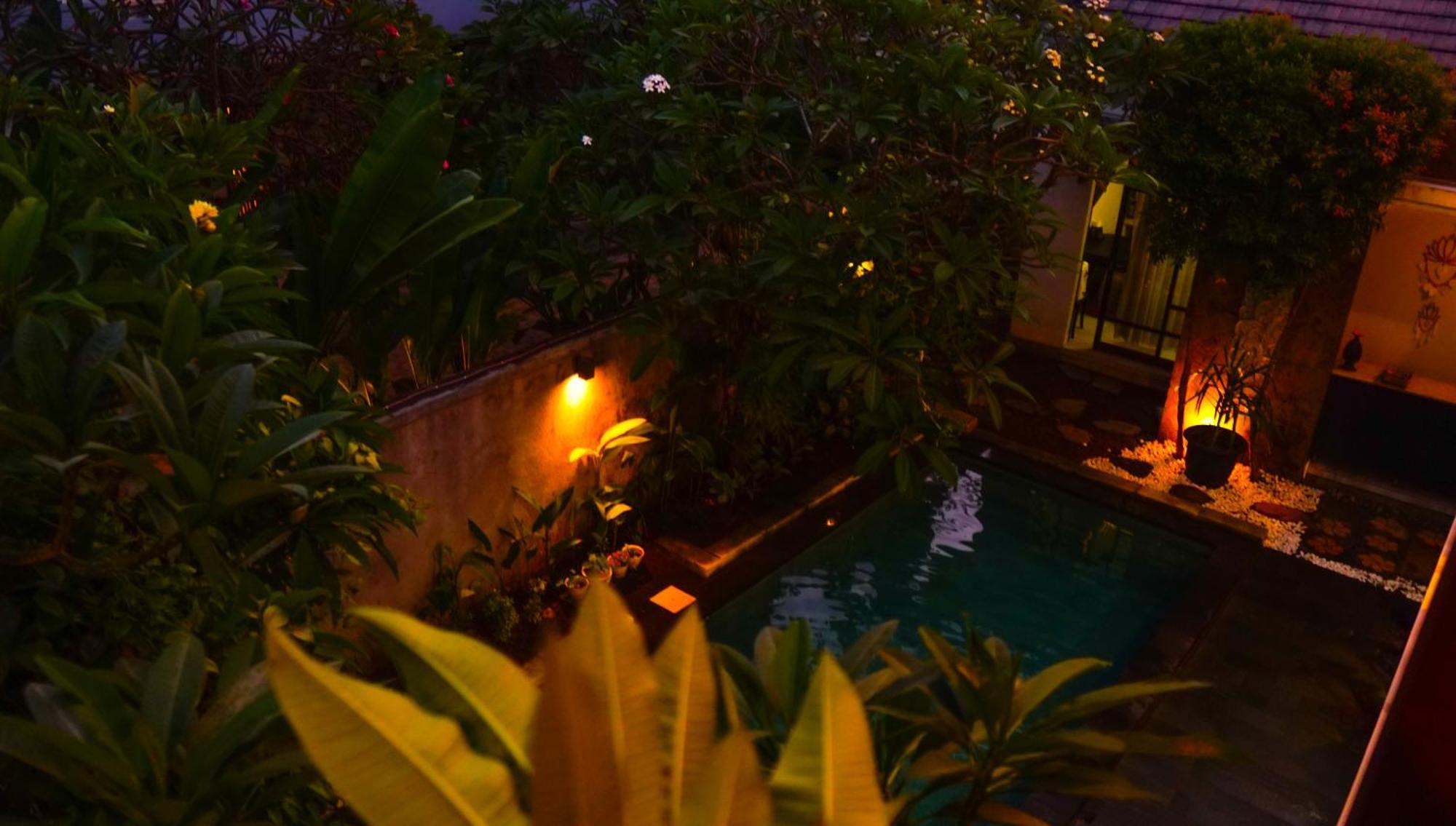 Wisma tamu Dirga's House View By Eps 4*