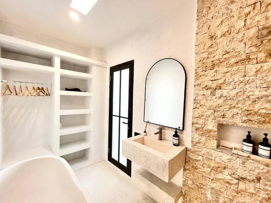 2br The Three Cactuses Stylish Mediteranian 5mins To *
