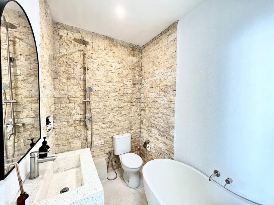 2br The Three Cactuses Stylish Mediteranian 5mins To *