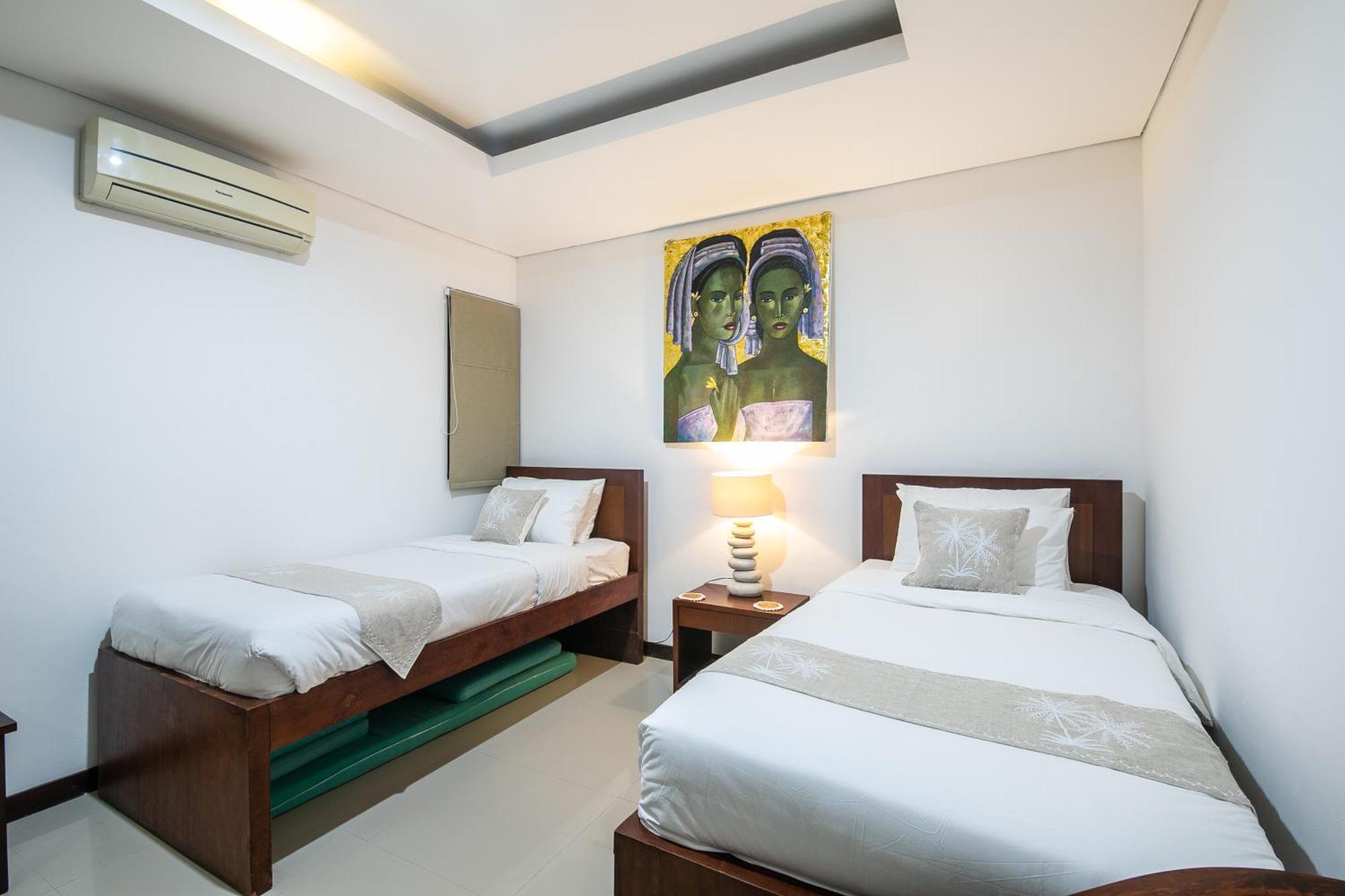 Villa 6-br Pool Walk To Danau Tamblingan St Bali Sanur (Bali)