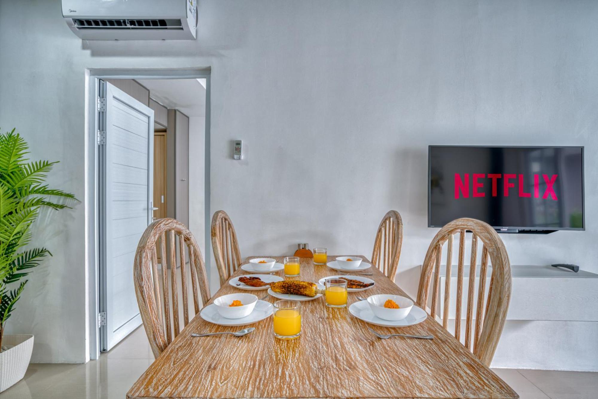 Apartment 3bd Modern In With Bbq & Huge Shared Pool *