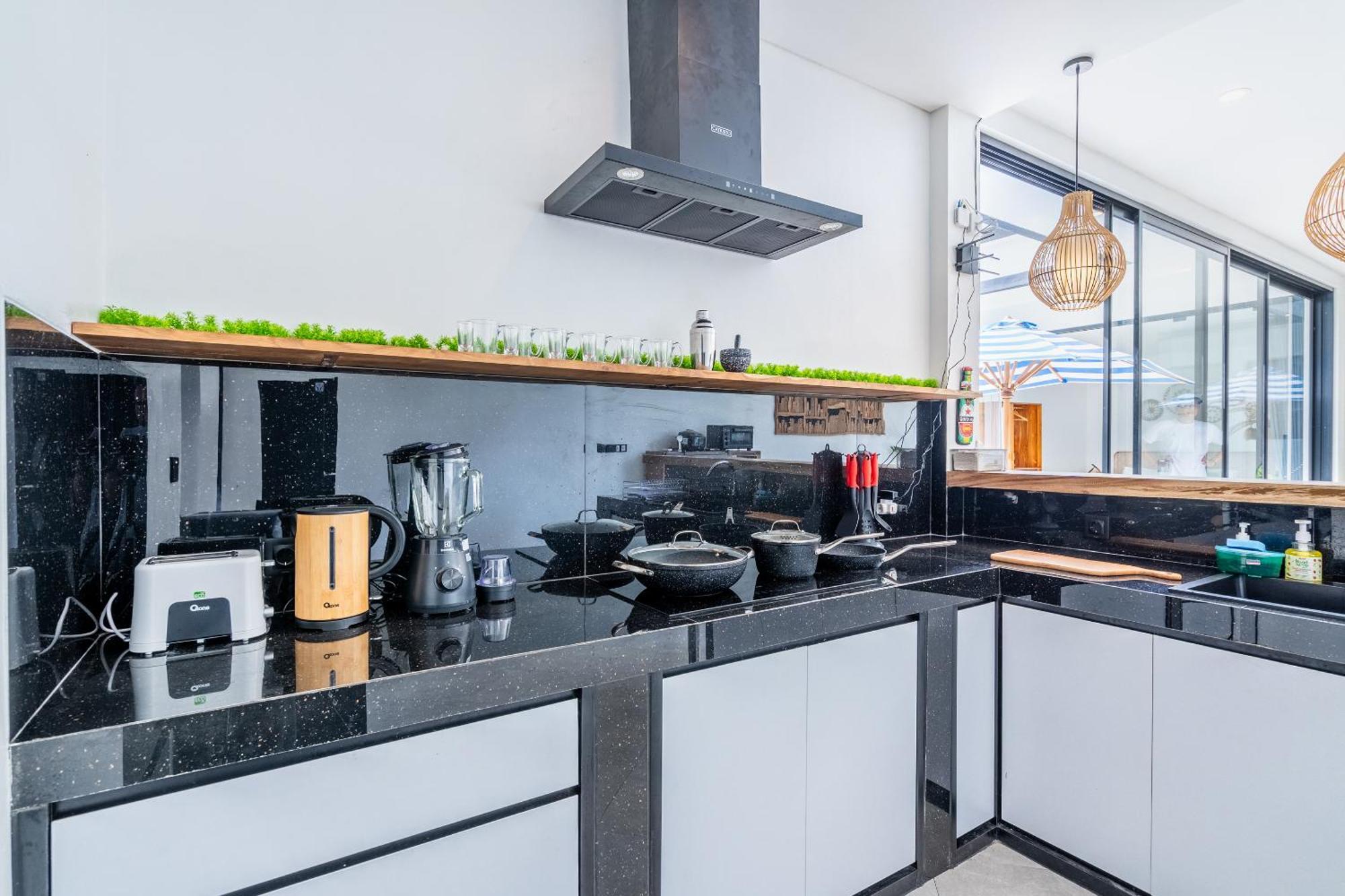 3br New Private Family Villa- Villa