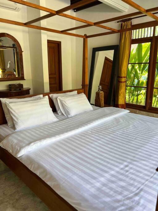 Bali Berg Villa, * Sanur (Bali)