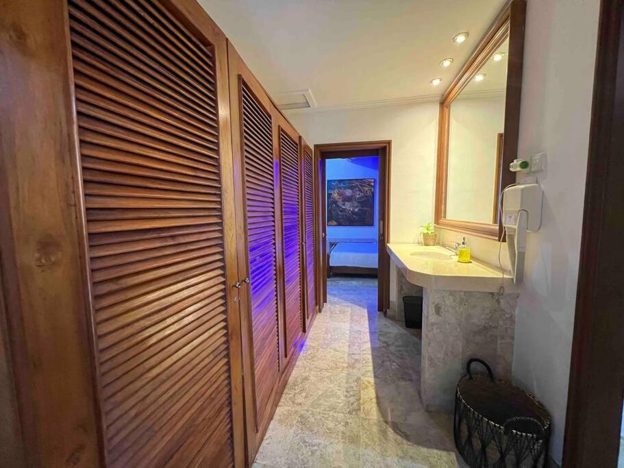 Bali Berg Villa, * Sanur (Bali)