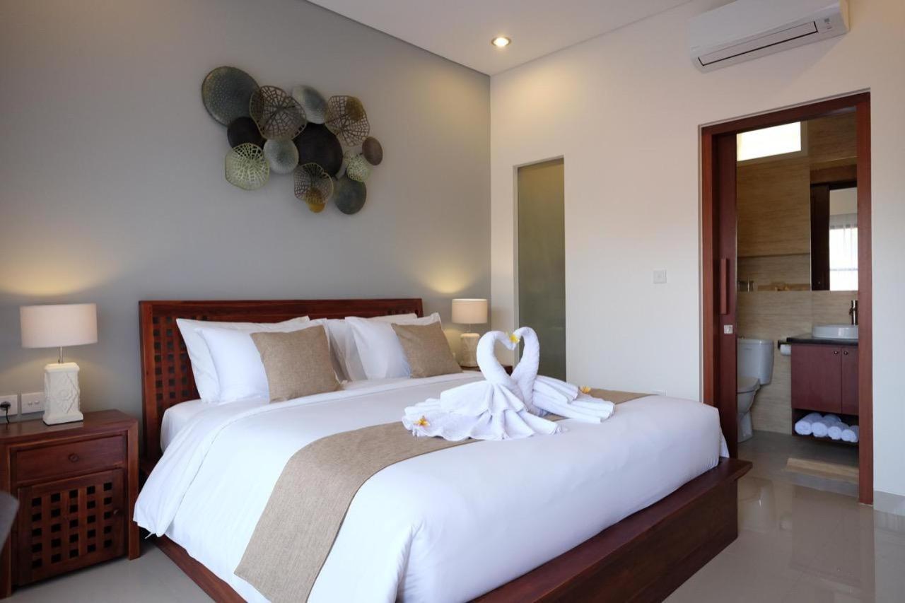 Kayu Sugih Palace Guest house *