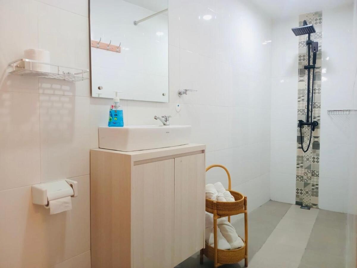 Villa Shine 2