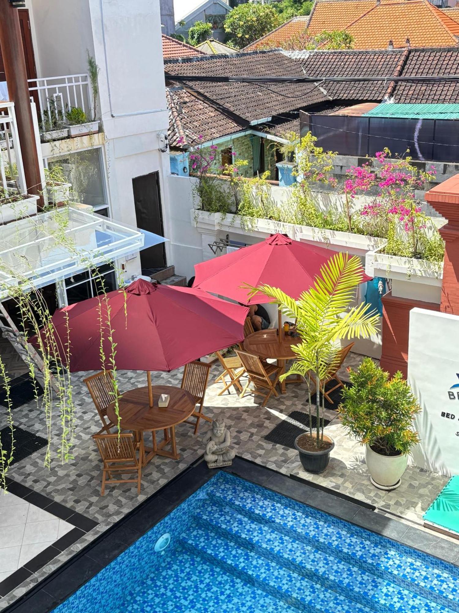 Brady's Close To Sanur (Bali)