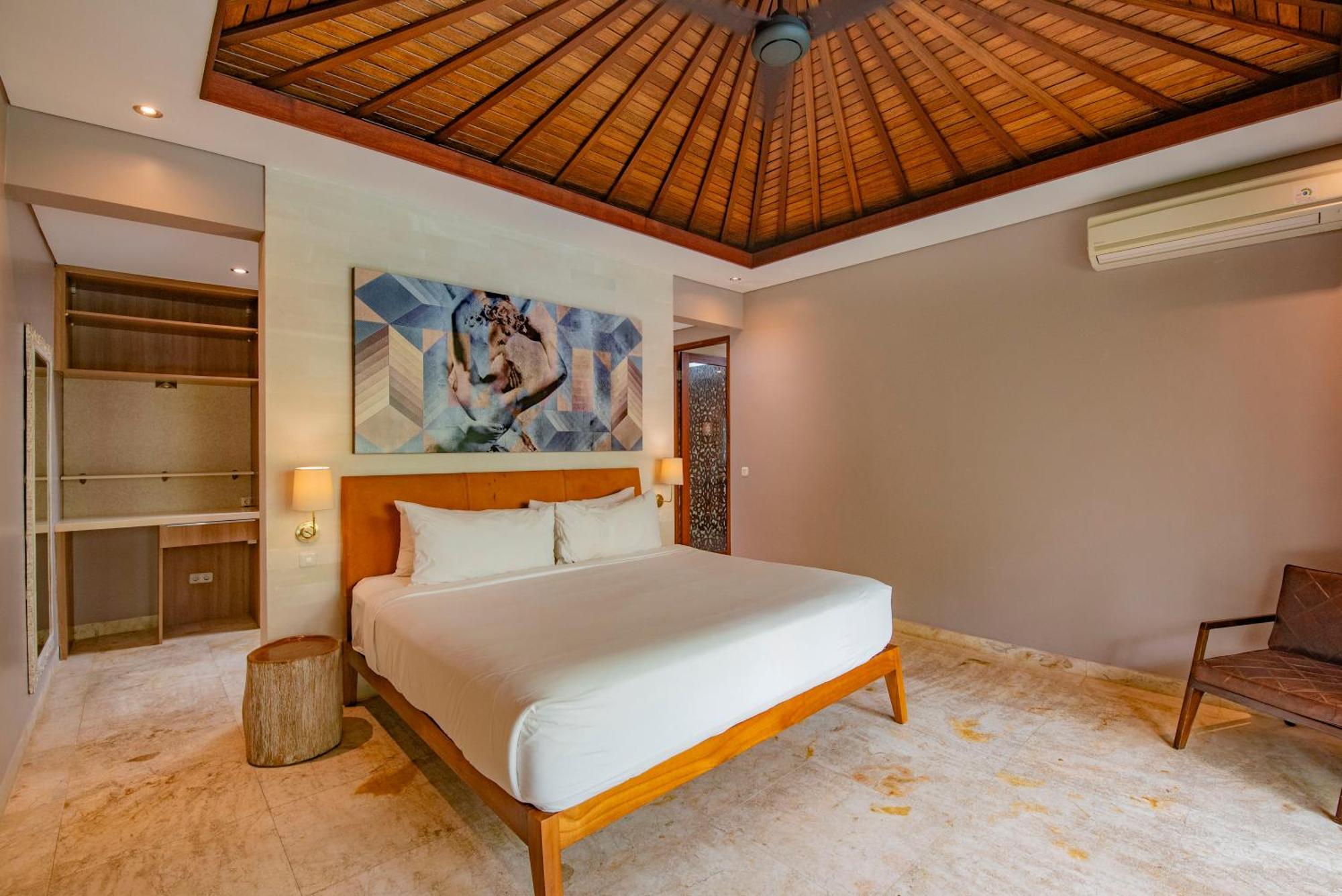 Villa Kejora Beachfront *