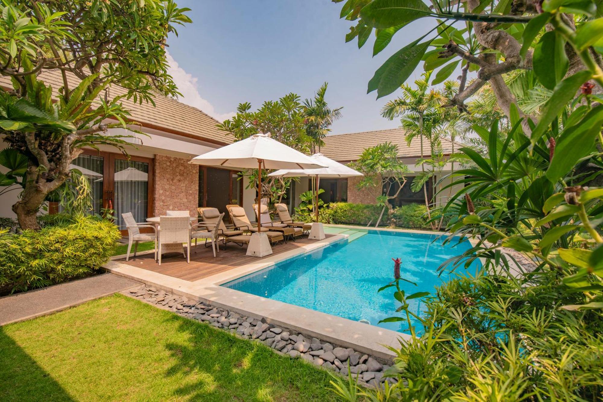 Villa Kejora Beachfront *